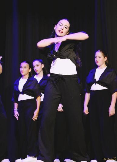 TanzEl gallery home 9 TanzEl gallery home 9